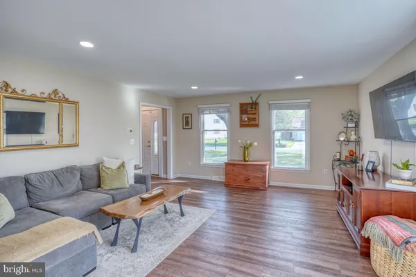 $384,900 | 45 North Fairfield Drive, Dover, DE 19901