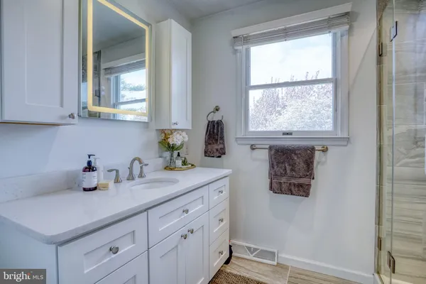 $384,900 | 45 North Fairfield Drive, Dover, DE 19901