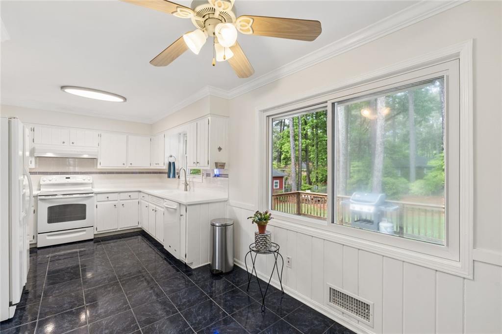 2996 Mt Olive Drive Decatur, GA 30033 - Photo 17 of 51