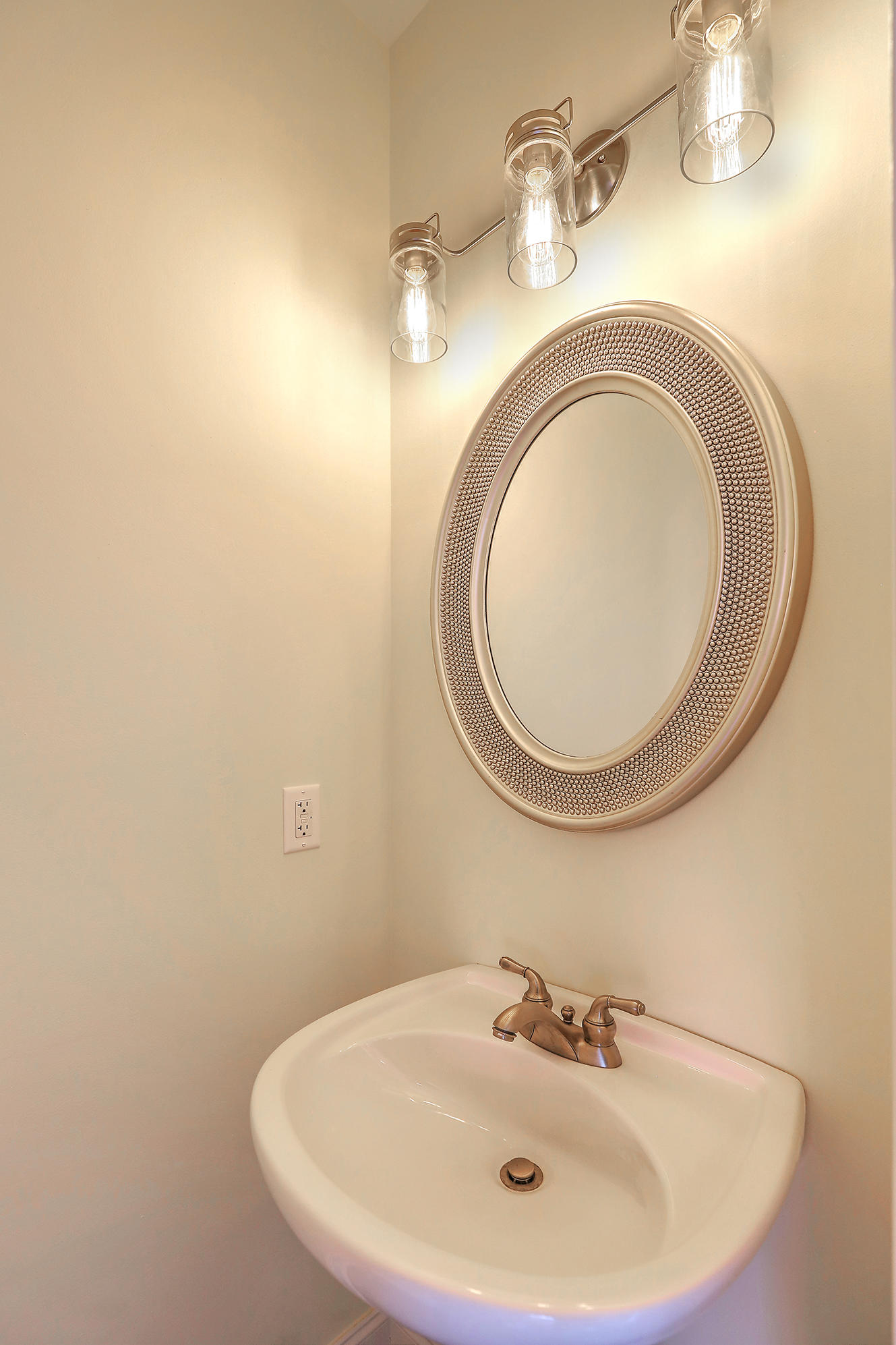 222 Westbrooke Road Summerville, SC 29486 - Photo 16 of 32 IMG_7607_8_9