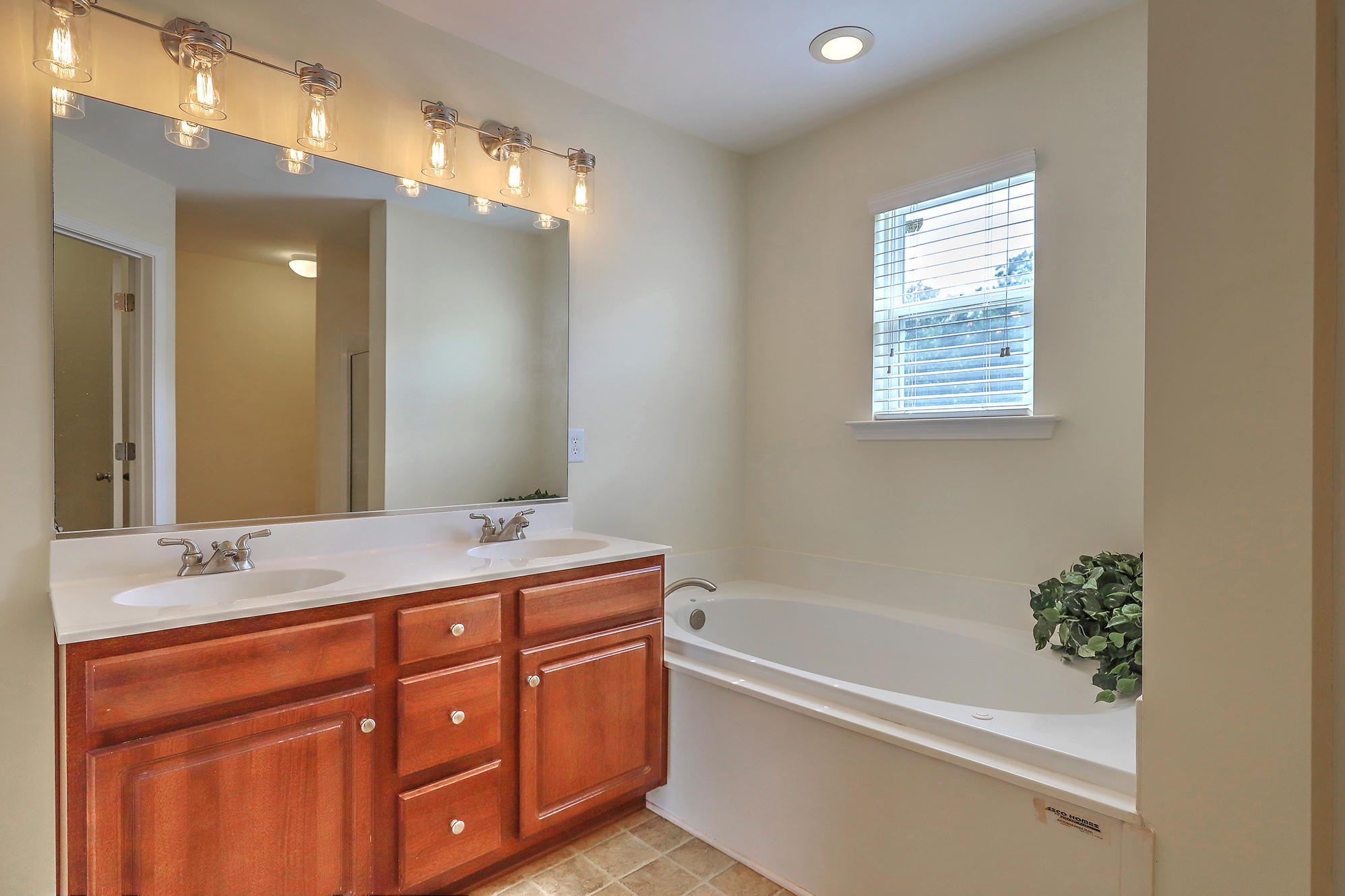 222 Westbrooke Road Summerville, SC 29486 - Photo 24 of 32 IMG_7634_5_6