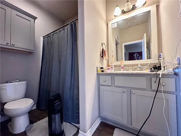 $2,400 | 3530 Summerway Drive, College Station, TX 77845