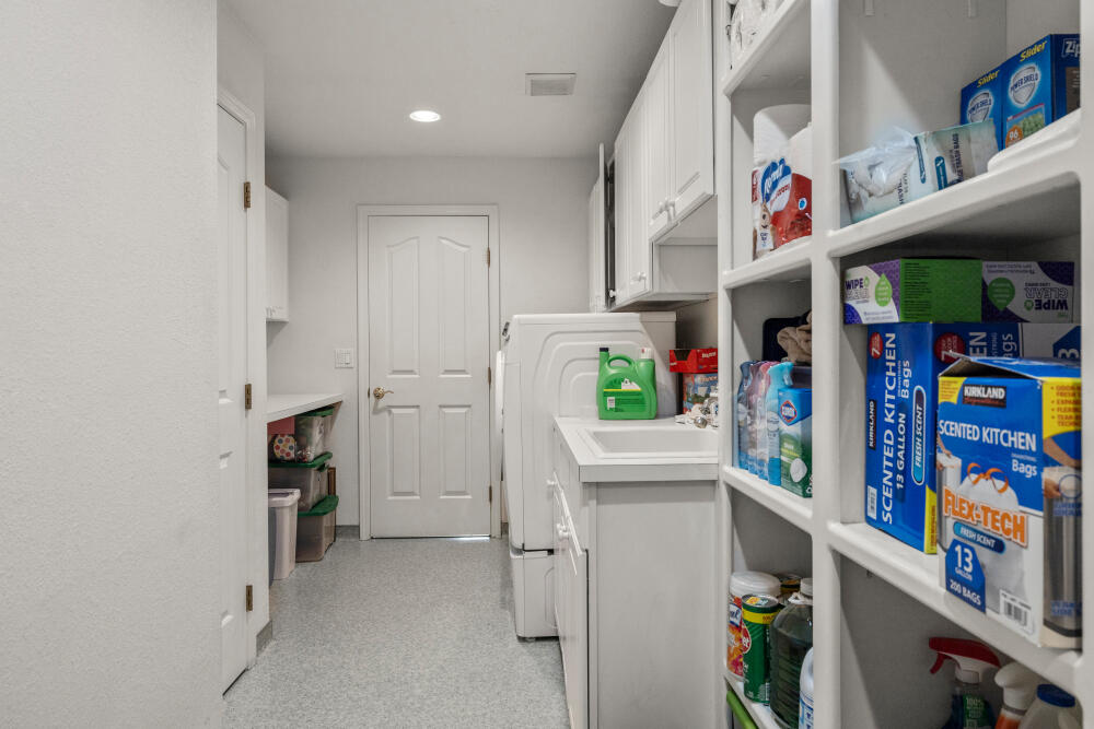 1781 Quail Ridge Drive Klamath Falls, OR 97601 - Photo 23 of 82 23