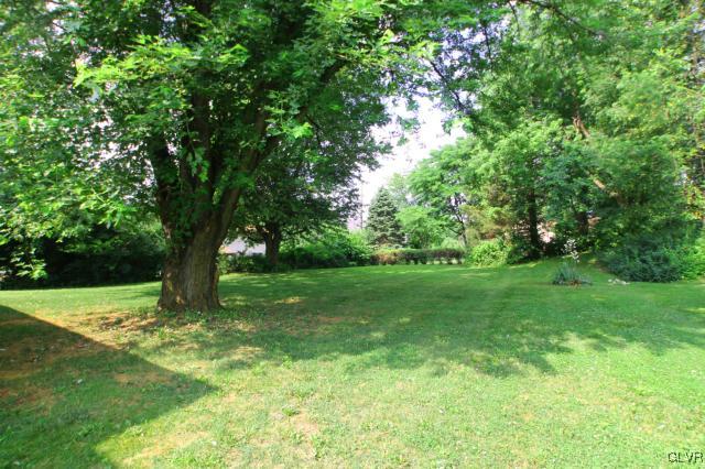 4215 Jacksonville Road Bethlehem, PA 18017 - Photo 5 of 22 Gallery Image 5