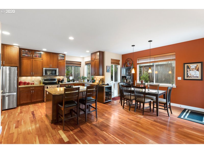 13263 Southwest Summit Ridge Street Tigard, OR 97224 - Photo 13 of 32 Gallery Image 13