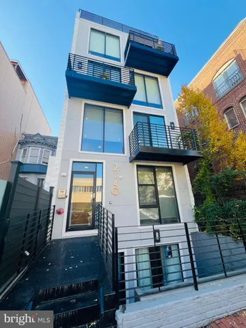 $584,900 | 2140 Wisconsin Avenue Northwest, Unit 3, Washington, DC 20007