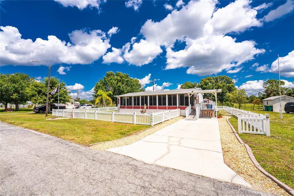 2722 Carl Avenue Punta Gorda, FL 33950 - Photo 3 of 48