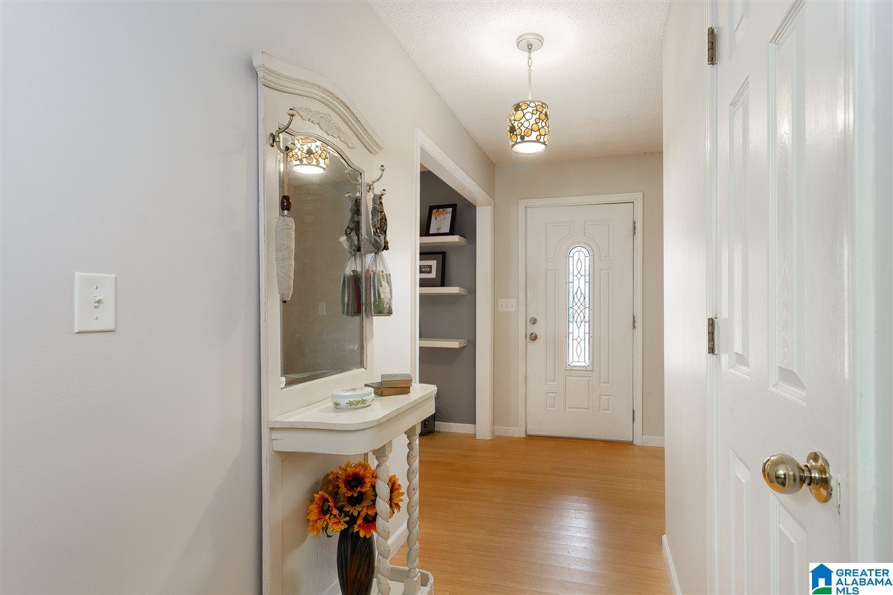 108 Deer Run Oneonta, AL 35121 - Photo 4 of 20