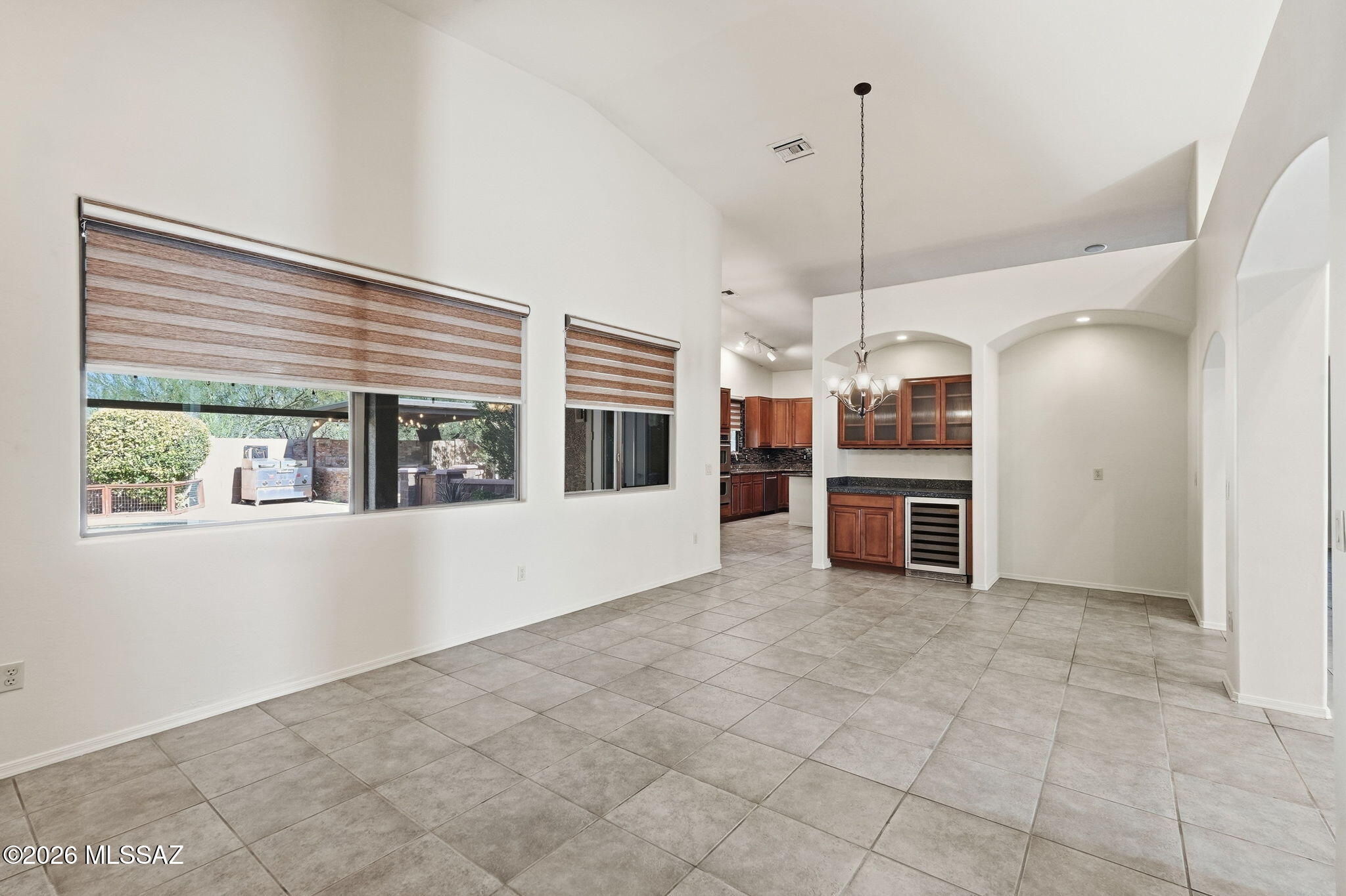 10783 South Heart Break Ridge Place Vail, AZ 85641 - Photo 11 of 36 Living/Dining