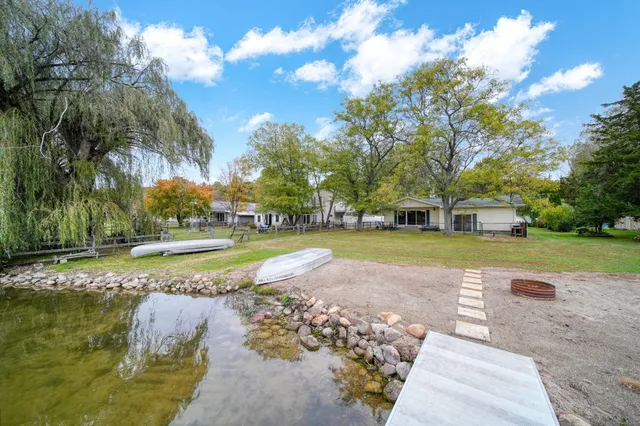 $400,000 | 3870 Rus Dic Drive, Reading, MI 49274