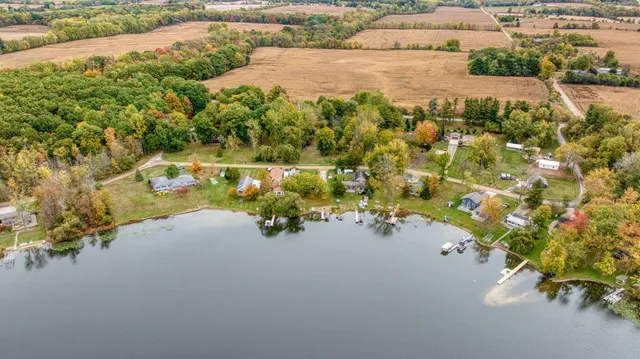 $400,000 | 3870 Rus Dic Drive, Reading, MI 49274