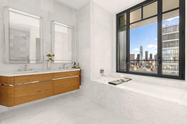 $8,636,550 | 110 Charlton Street, Unit PH29C | Hudson Square