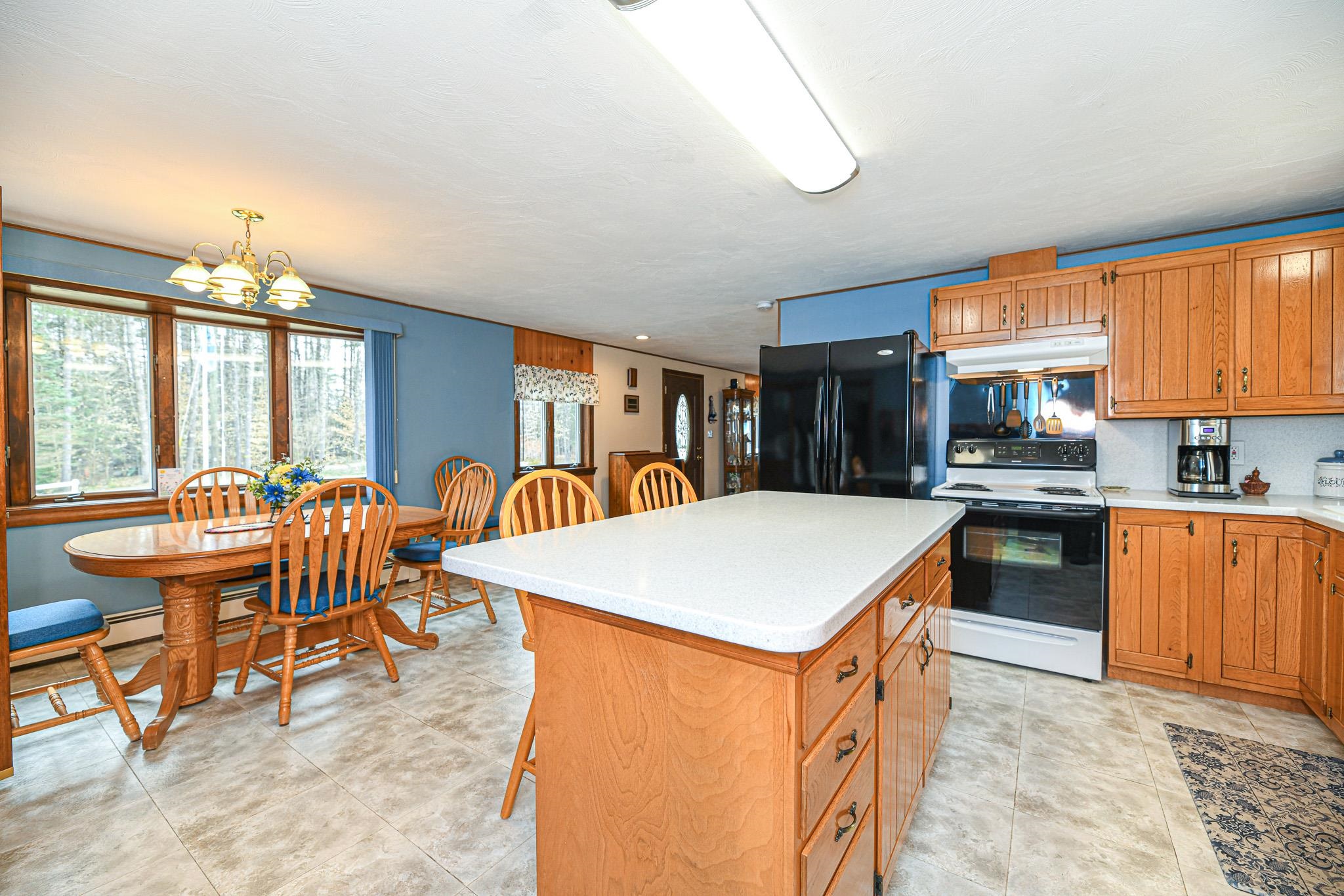 48 Four Rod Road Rochester, NH 03867 - Photo 3 of 40