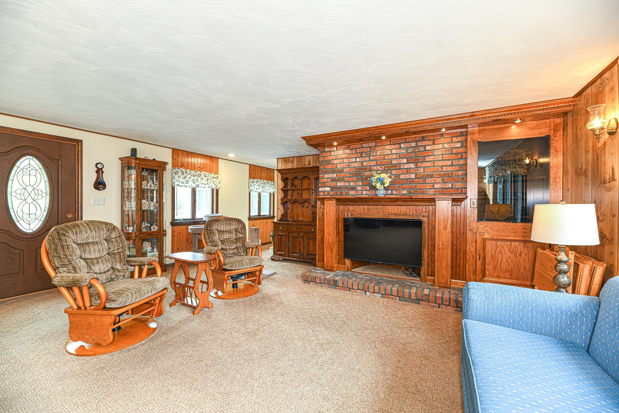 48 Four Rod Road Rochester, NH 03867 - Photo 6 of 40