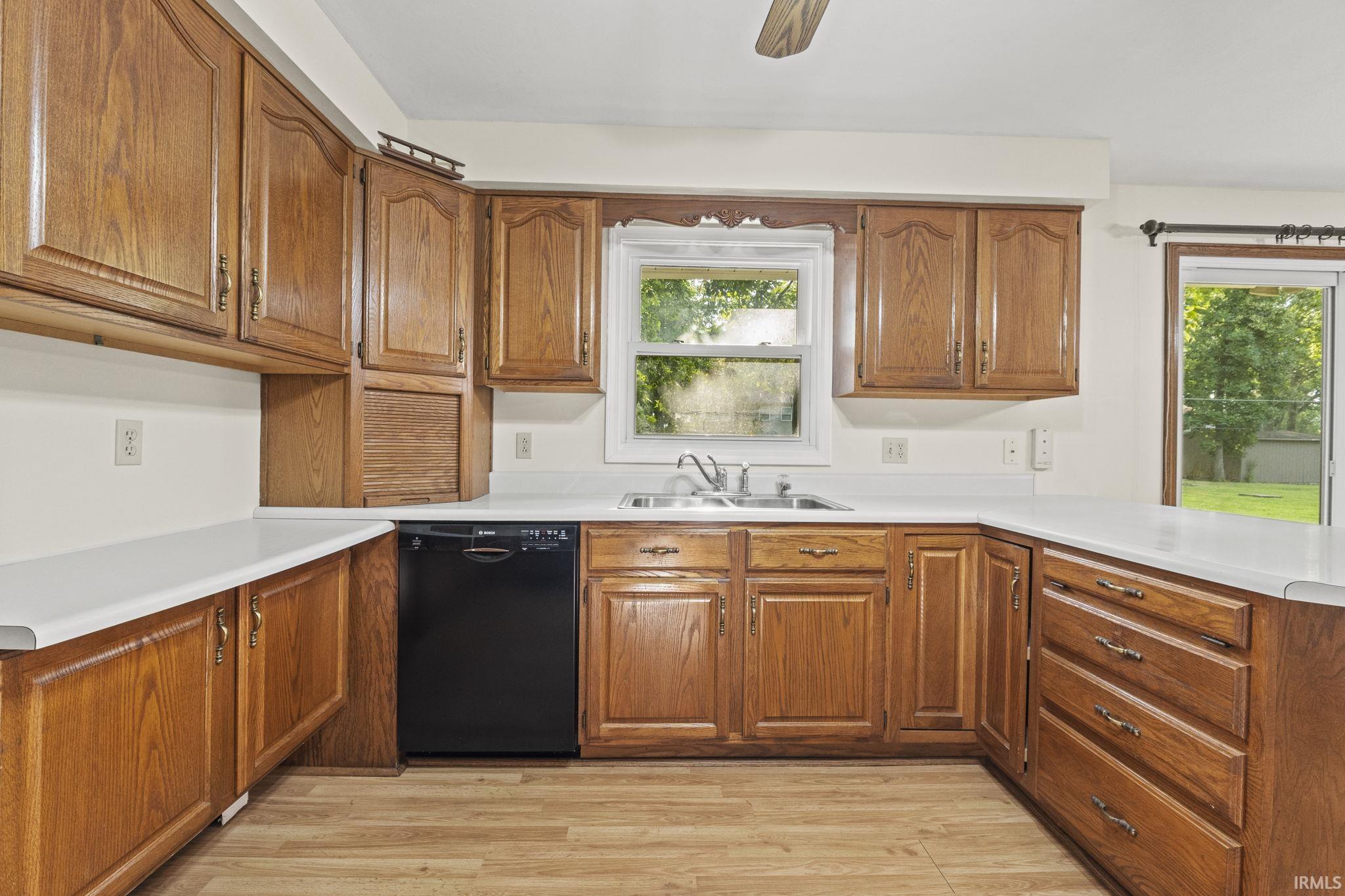 11606 Hand Road Fort Wayne, IN 46818 - Photo 7 of 24