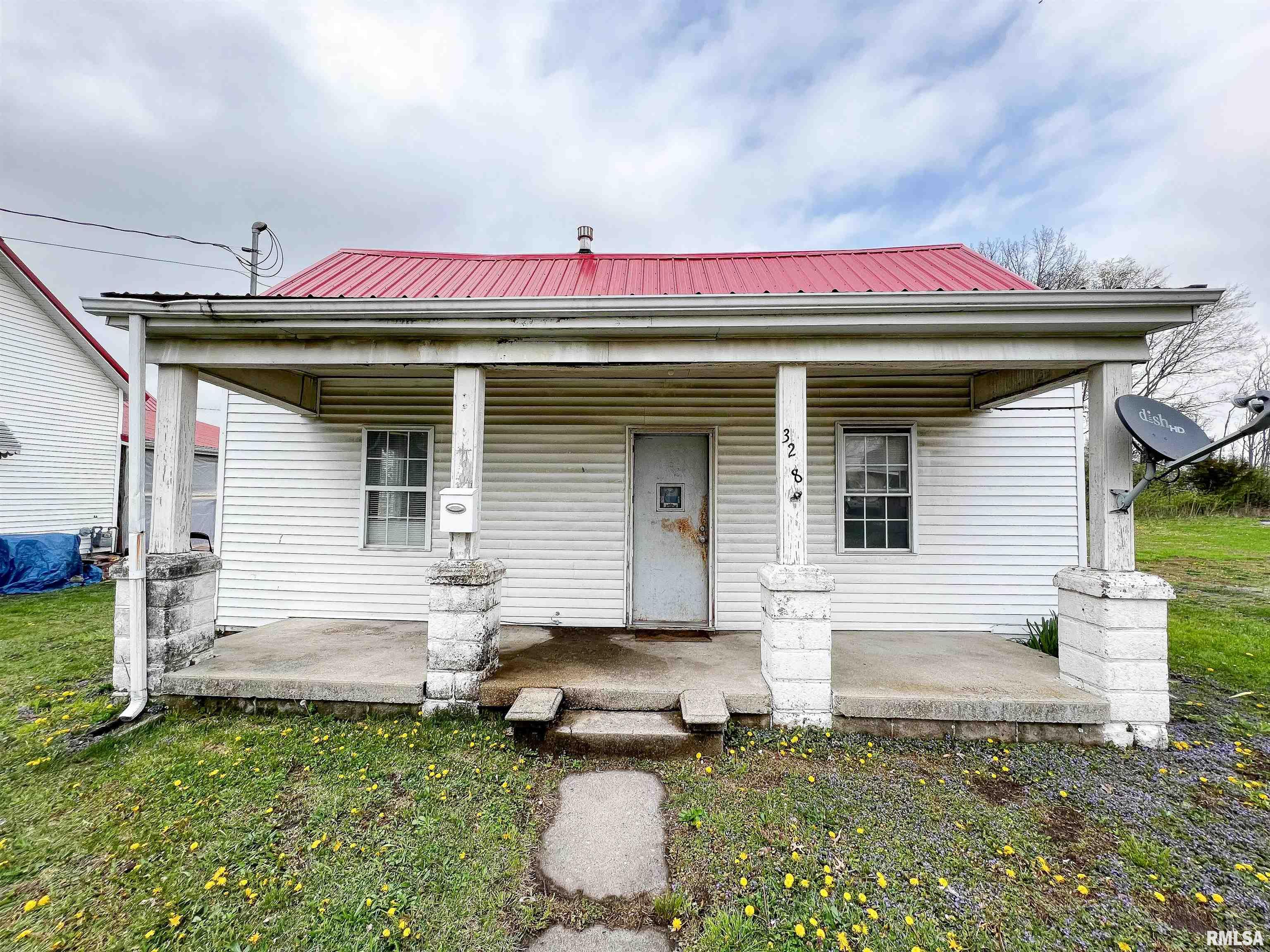 328 West 3rd Street Flora, IL 62839 - Photo 8 of 48 Gallery Image 8