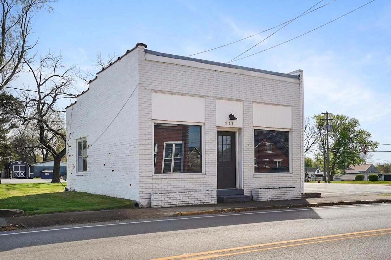321 Main Street Science Hill, KY 42553 - Photo 12 of 16 DSC00902