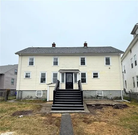 $2,400 | 175 Child Street, Warren, RI 02885