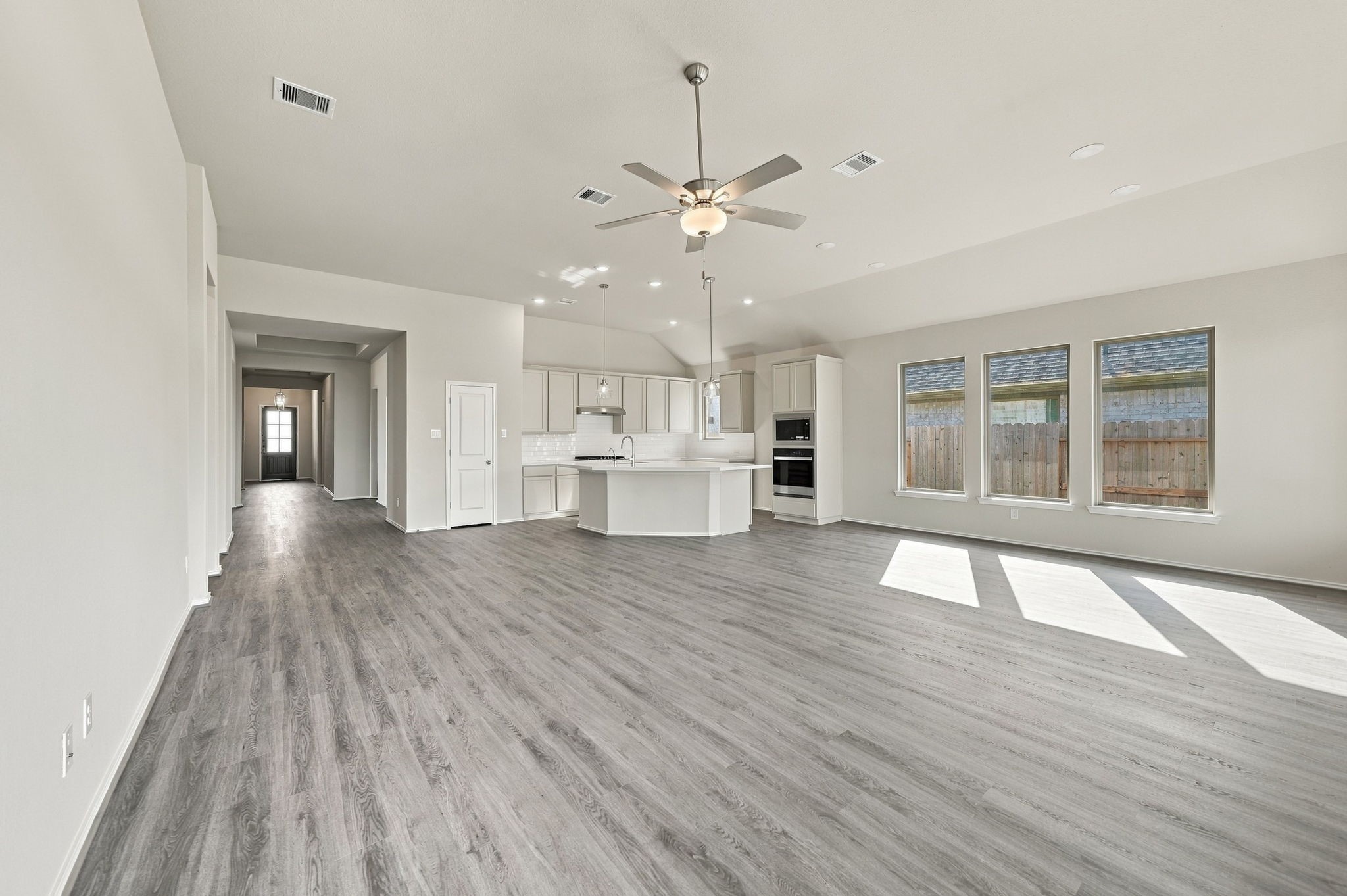18735 Citrange Bend Way Manvel, TX 77578 - Photo 13 of 38 Gallery Image 13