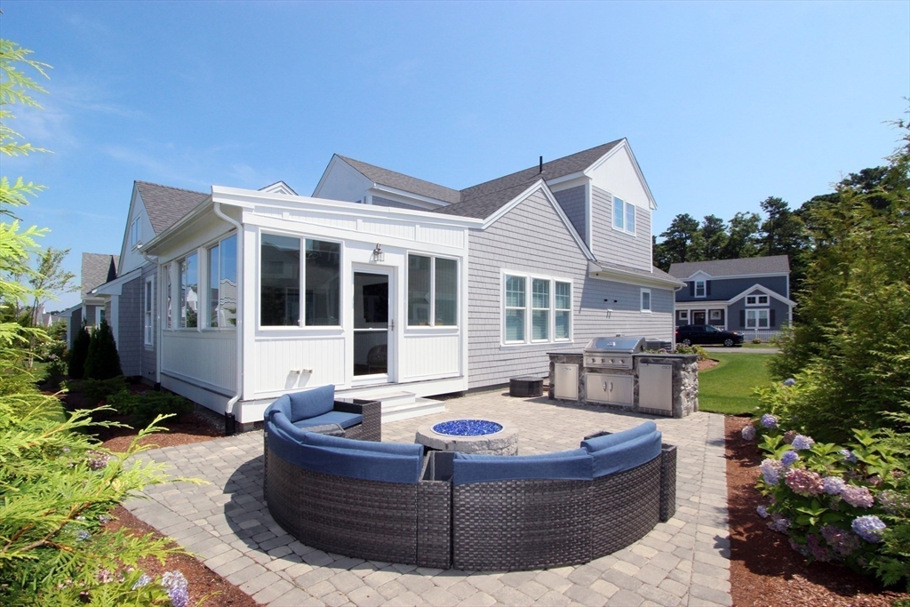 79 Cobblestone Circle Mashpee, MA 02649 - Photo 2 of 41 Gallery Image 2