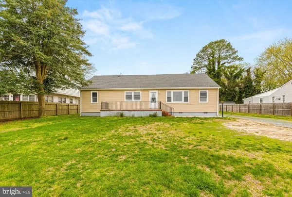 $379,999 | 308 East Cedar Lane, Fruitland, MD 21826