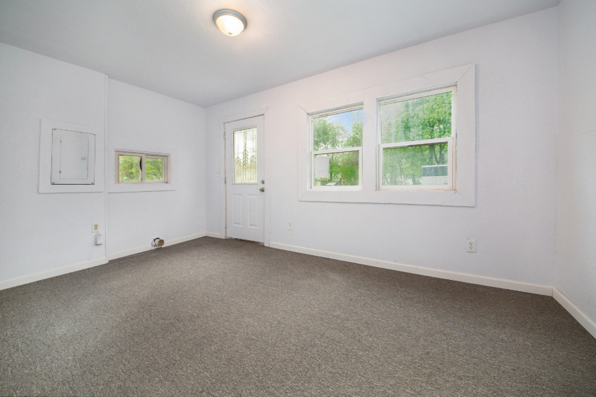 412 East Broadway Street Three Rivers, MI 49093 - Photo 20 of 21 Mud room / Laundry