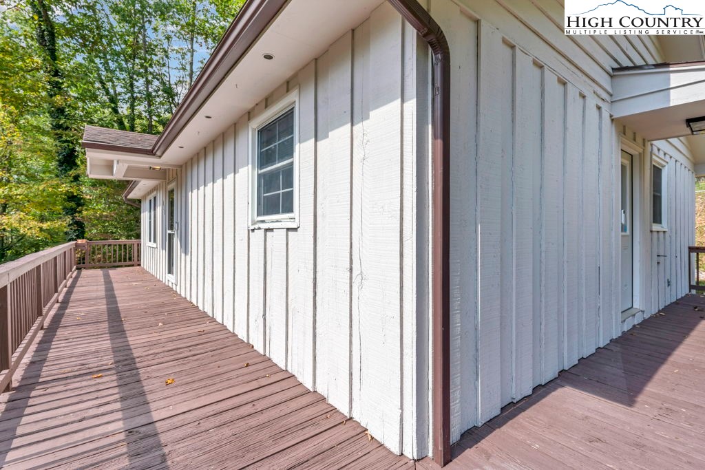 151 7 Oaks Road Boone, NC 28607 - Photo 31 of 38 Gallery Image 31
