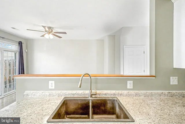 $2,350 | 5218 Drakes Court, King George, VA 22485