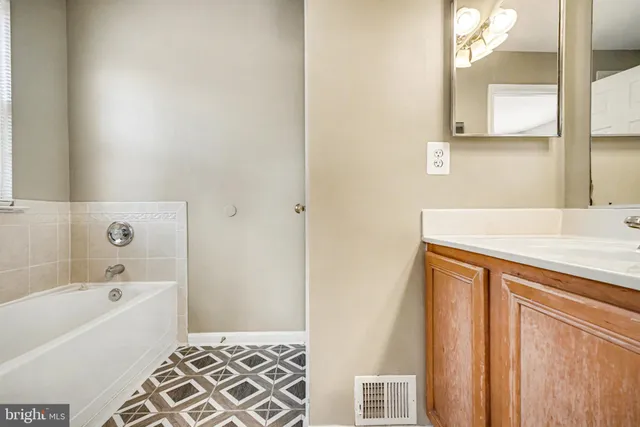 $2,350 | 5218 Drakes Court, King George, VA 22485