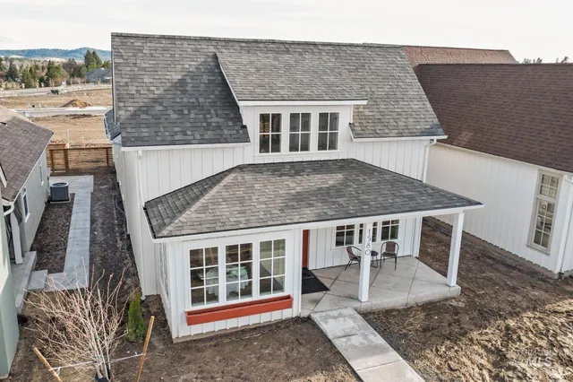 $595,000 | 1580 Picotee Circle, Unit WISTERIA, Moscow, ID 83843