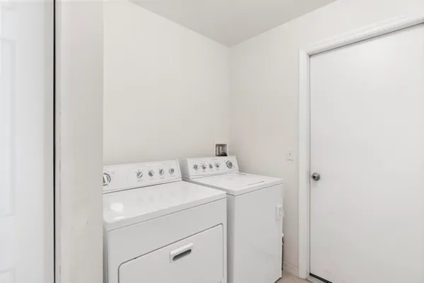 $2,200 | 2575 12th Square Southwest, Vero Beach, FL 32968