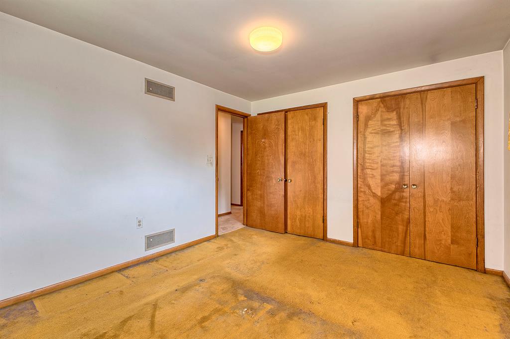 177 South Thompson Irwin, PA 15642 - Photo 25 of 36