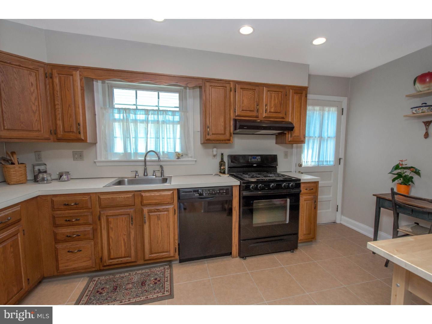241 Overlook Road Ambler, PA 19002 - Photo 9 of 23 Gallery Image 9
