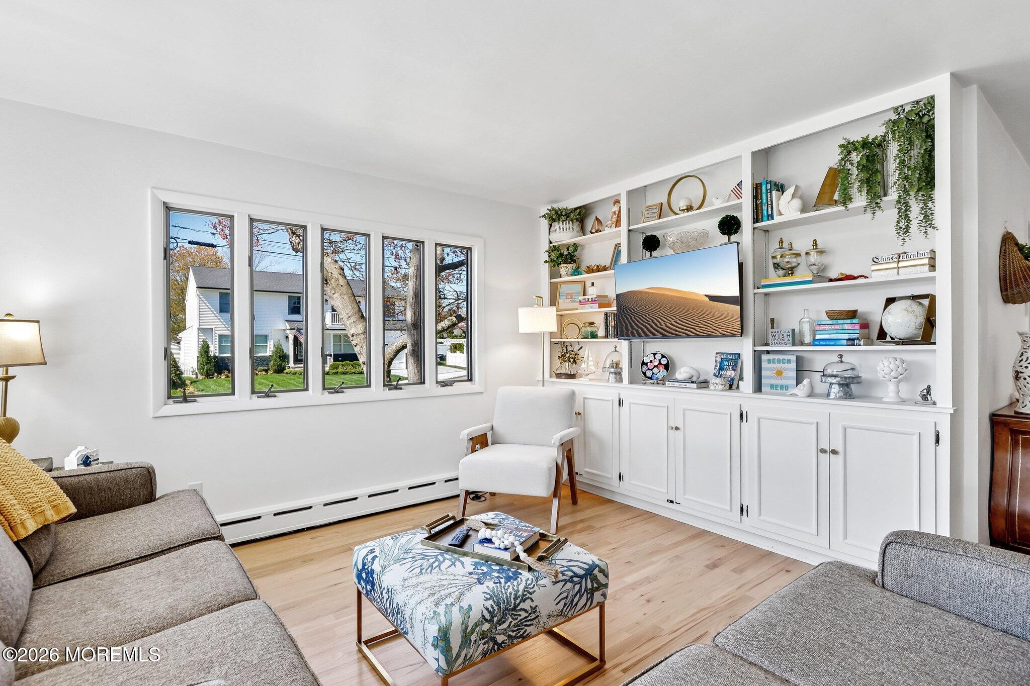 12-web-or-mls-Fernwood Rd-S2204-012