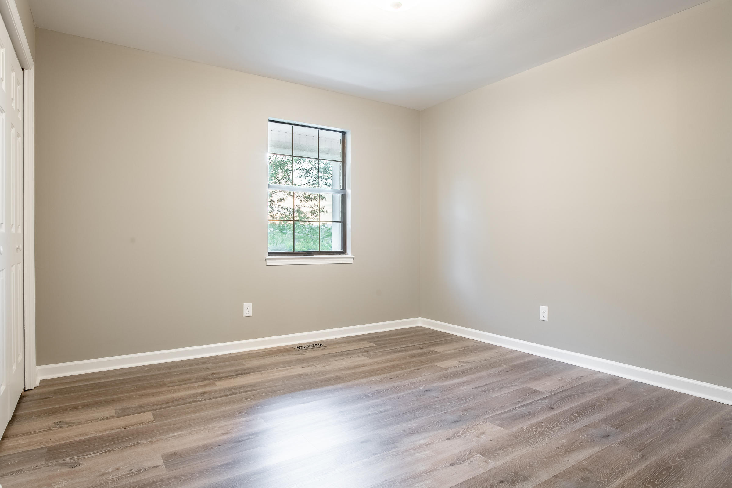 1604 West Rebel Road Rossville, GA 30741 - Photo 12 of 25 BEDROOM 2