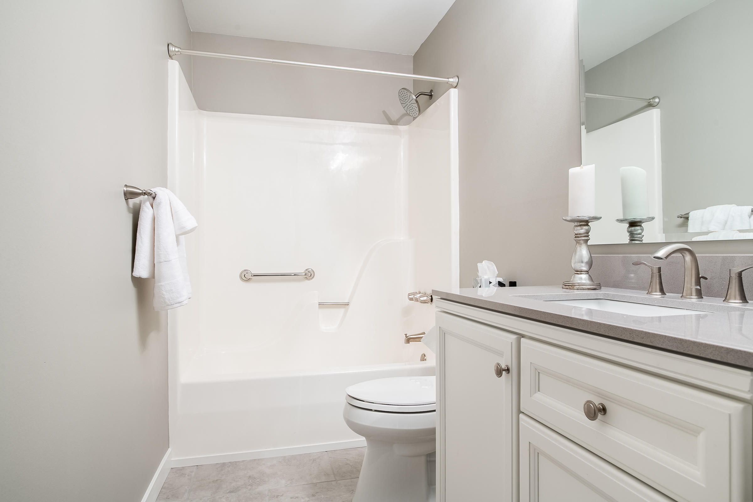 1604 West Rebel Road Rossville, GA 30741 - Photo 14 of 25 GUEST BATHROOM