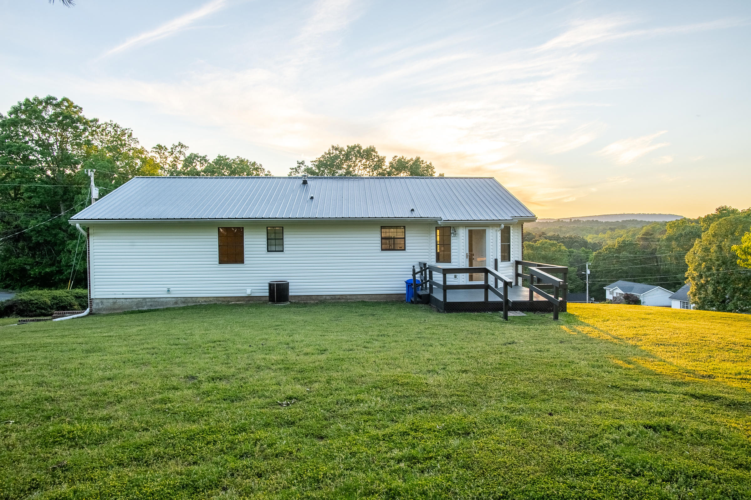 1604 West Rebel Road Rossville, GA 30741 - Photo 17 of 25 LEVEL BACKYARD