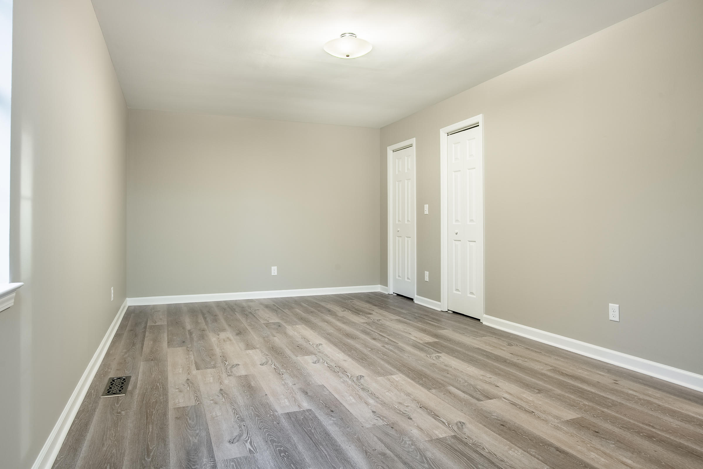 1604 West Rebel Road Rossville, GA 30741 - Photo 10 of 25 MASTER BEDROOM