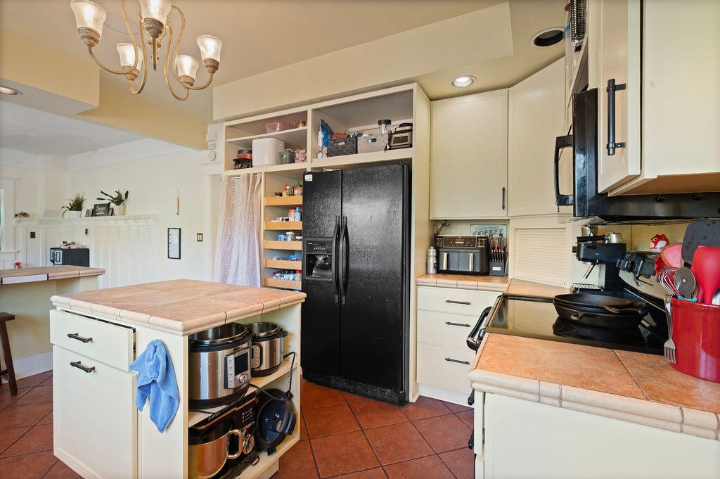 237 Jefferson Street Klamath Falls, OR 97601 - Photo 13 of 29 DSC_1558