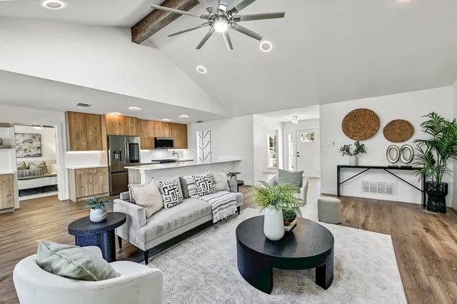 $589,900 | 11837 Eubank Drive, Austin, TX 78758