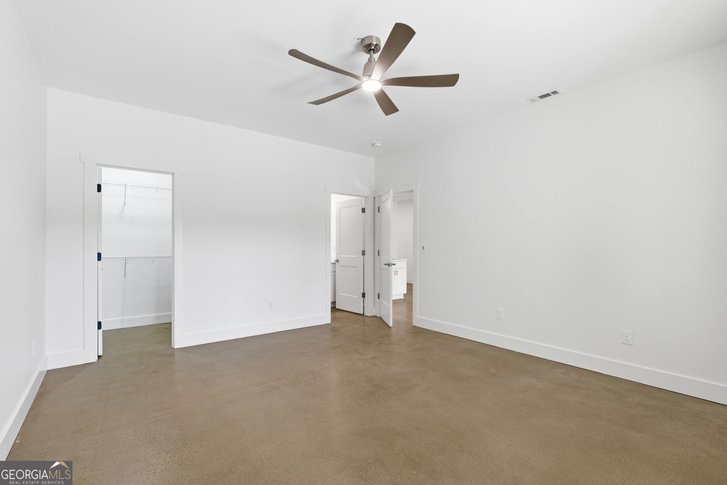 259 West Currahee Street Toccoa, GA 30577 - Photo 36 of 47 a view of an empty room