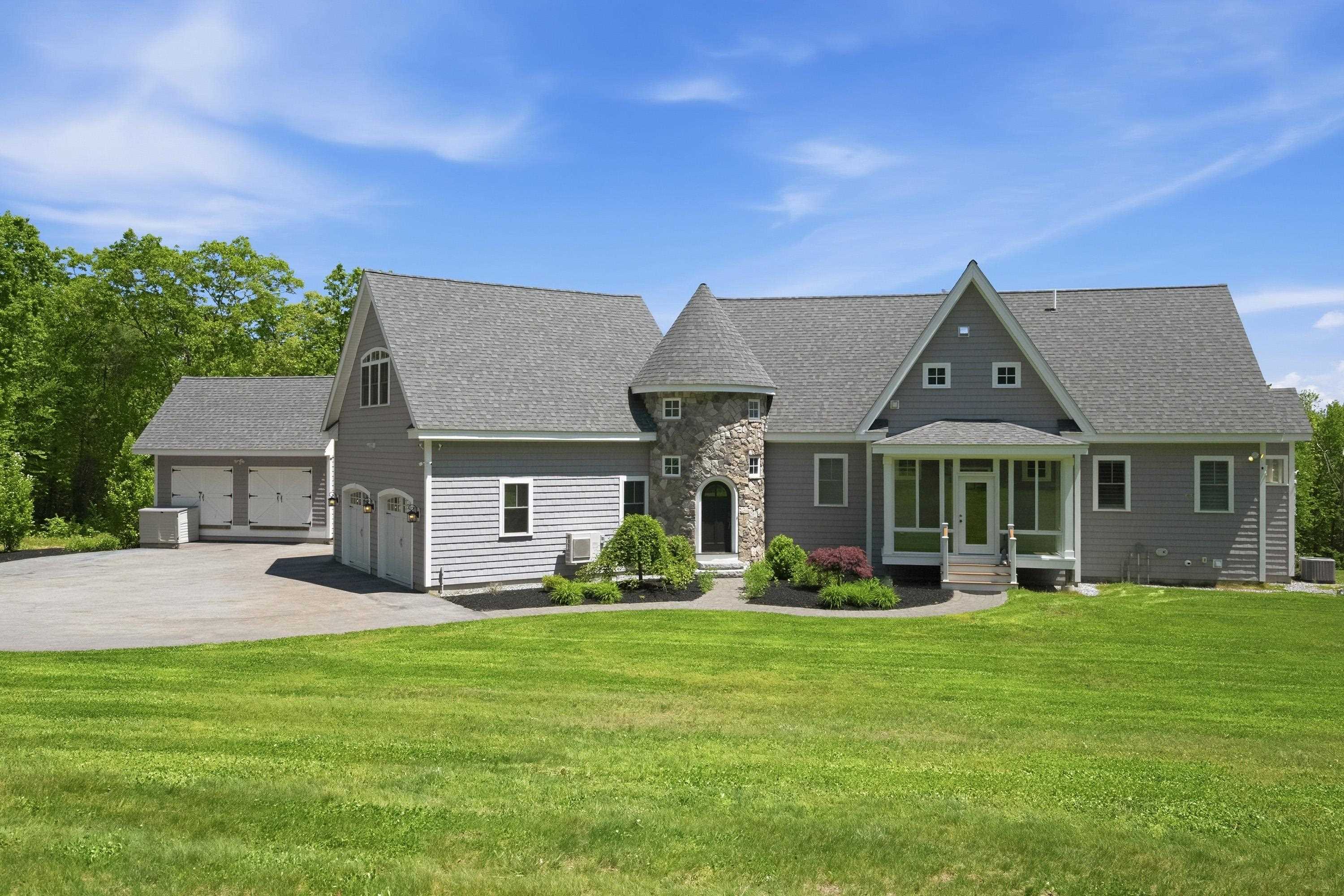 4 South Grater Road Merrimack, NH 03054 - Photo 1 of 60