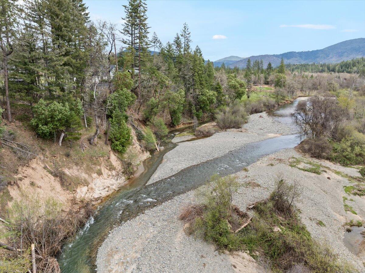 1266 Ellison Loop Merlin, OR 97532 - Photo 37 of 45 43-DJI_0635