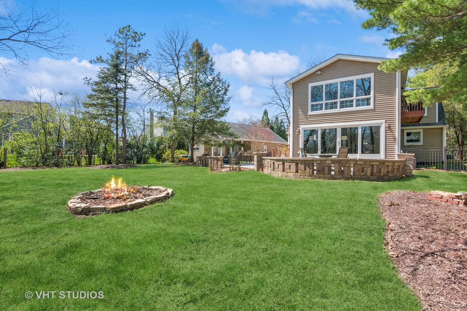 59 2s283 Route Warrenville, IL 60555 - Photo 9 of 49 Gallery Image 9