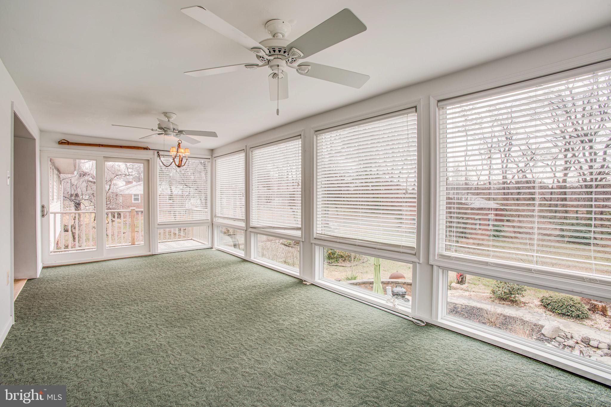 1411 Devils Reach Road Woodbridge, VA 22192 - Photo 16 of 76 Light and bright!