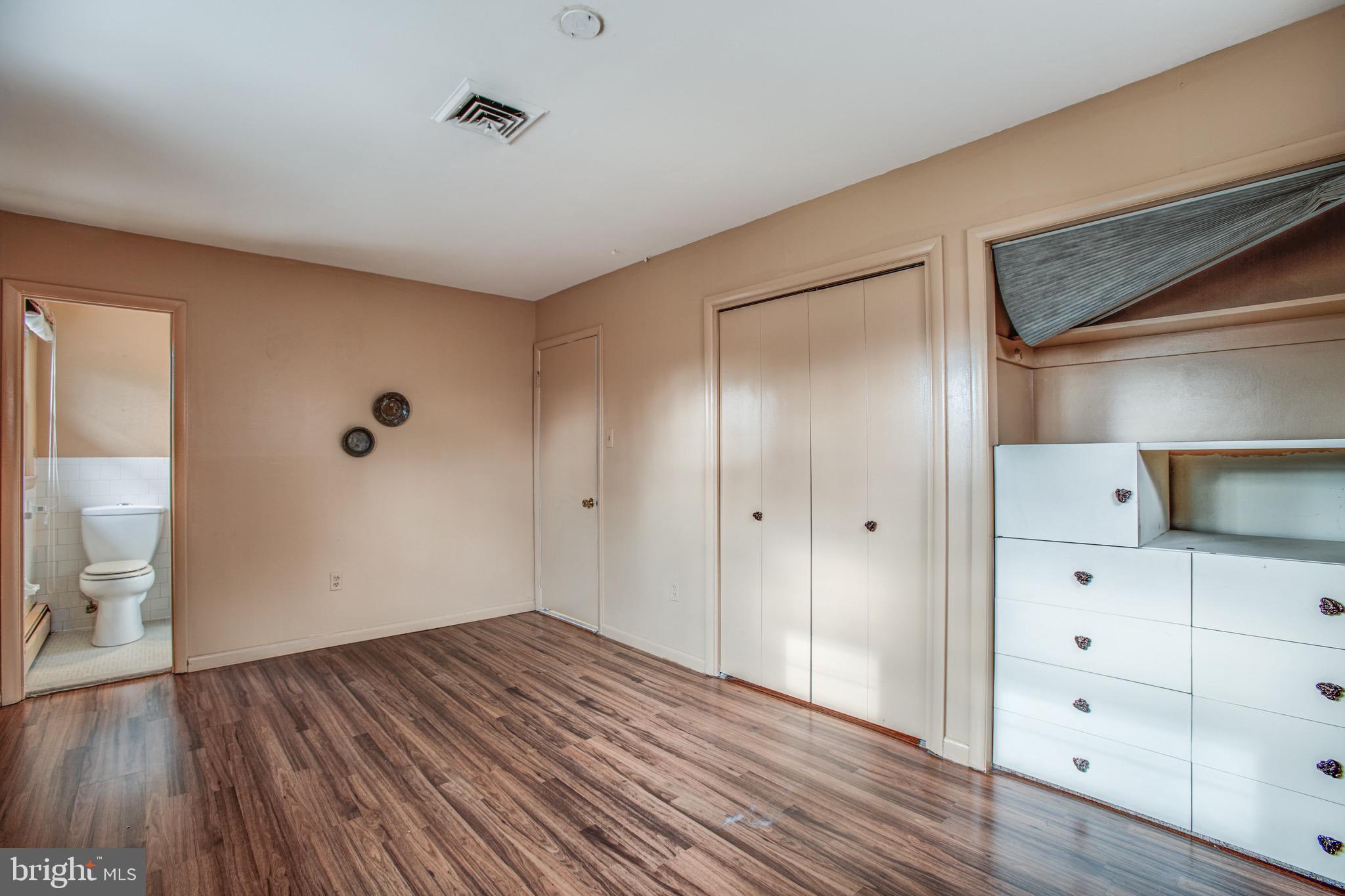 1411 Devils Reach Road Woodbridge, VA 22192 - Photo 25 of 76 Big bedroom w/loads of closet space