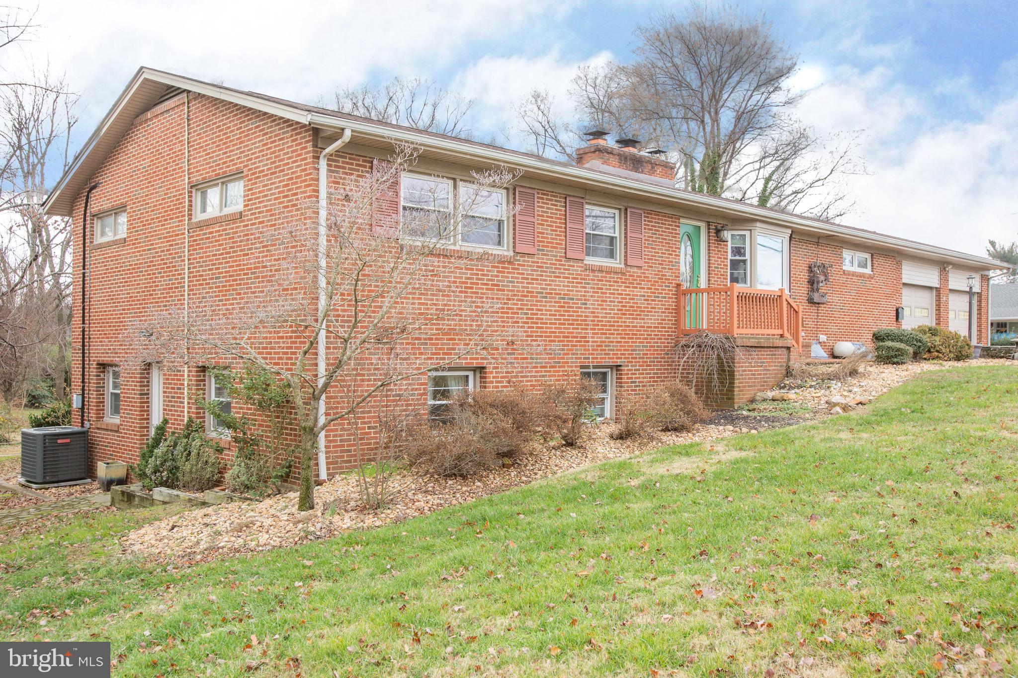 1411 Devils Reach Road Woodbridge, VA 22192 - Photo 28 of 76 Side entrance to lower level