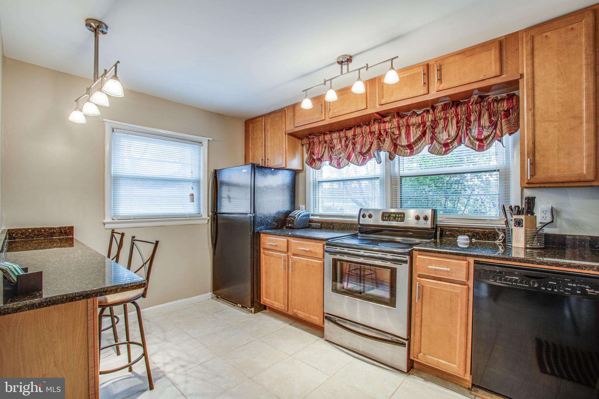 1411 Devils Reach Road Woodbridge, VA 22192 - Photo 30 of 76 Big fully equipped kitchen on lower level