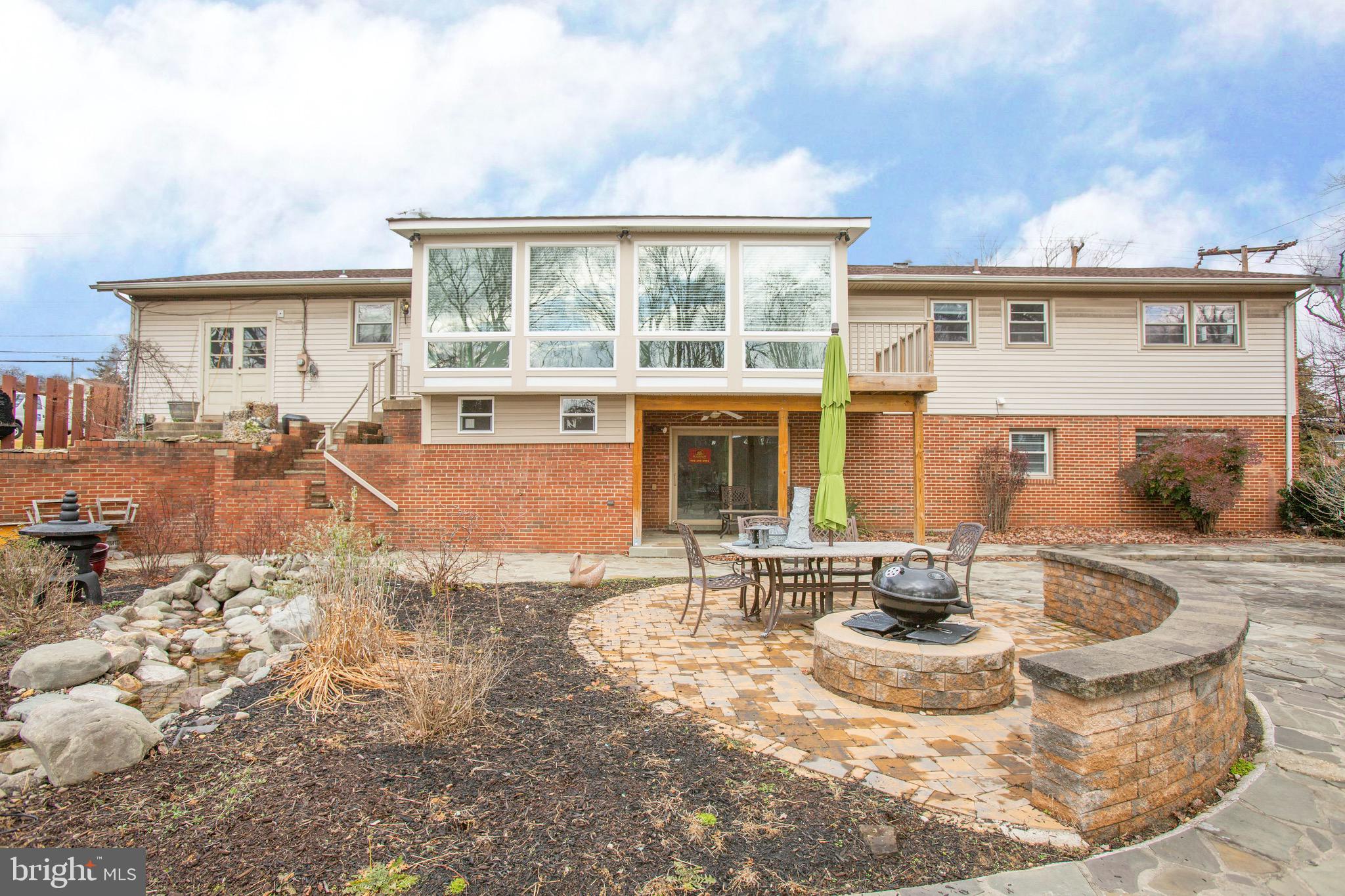 1411 Devils Reach Road Woodbridge, VA 22192 - Photo 51 of 76 LOOK at that enormous sunroom!