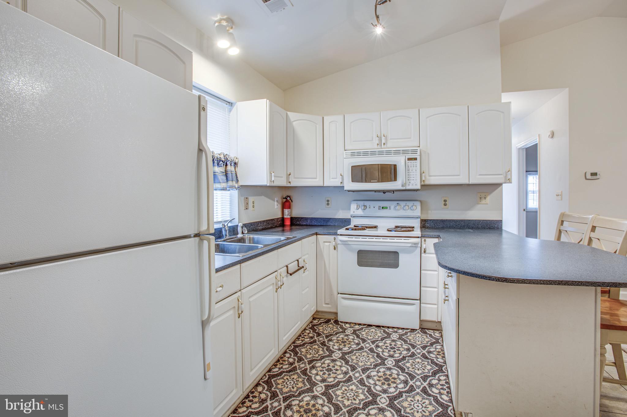 1411 Devils Reach Road Woodbridge, VA 22192 - Photo 67 of 76 fully equipped kitchen in the guesthouse